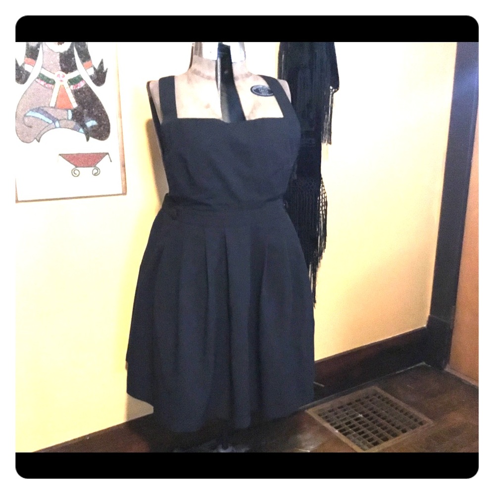Pettifor dress